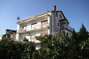 Apartments with WiFi Crikvenica - 5555